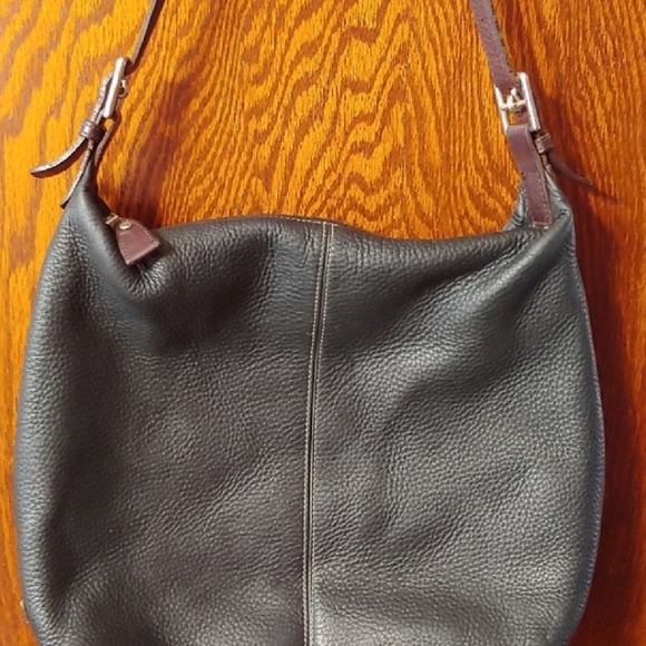 Dooney & Bourke Handbags - Dooney & Bourke Pebble leather satchel